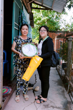 tang qua tri an khach hang 2024 12